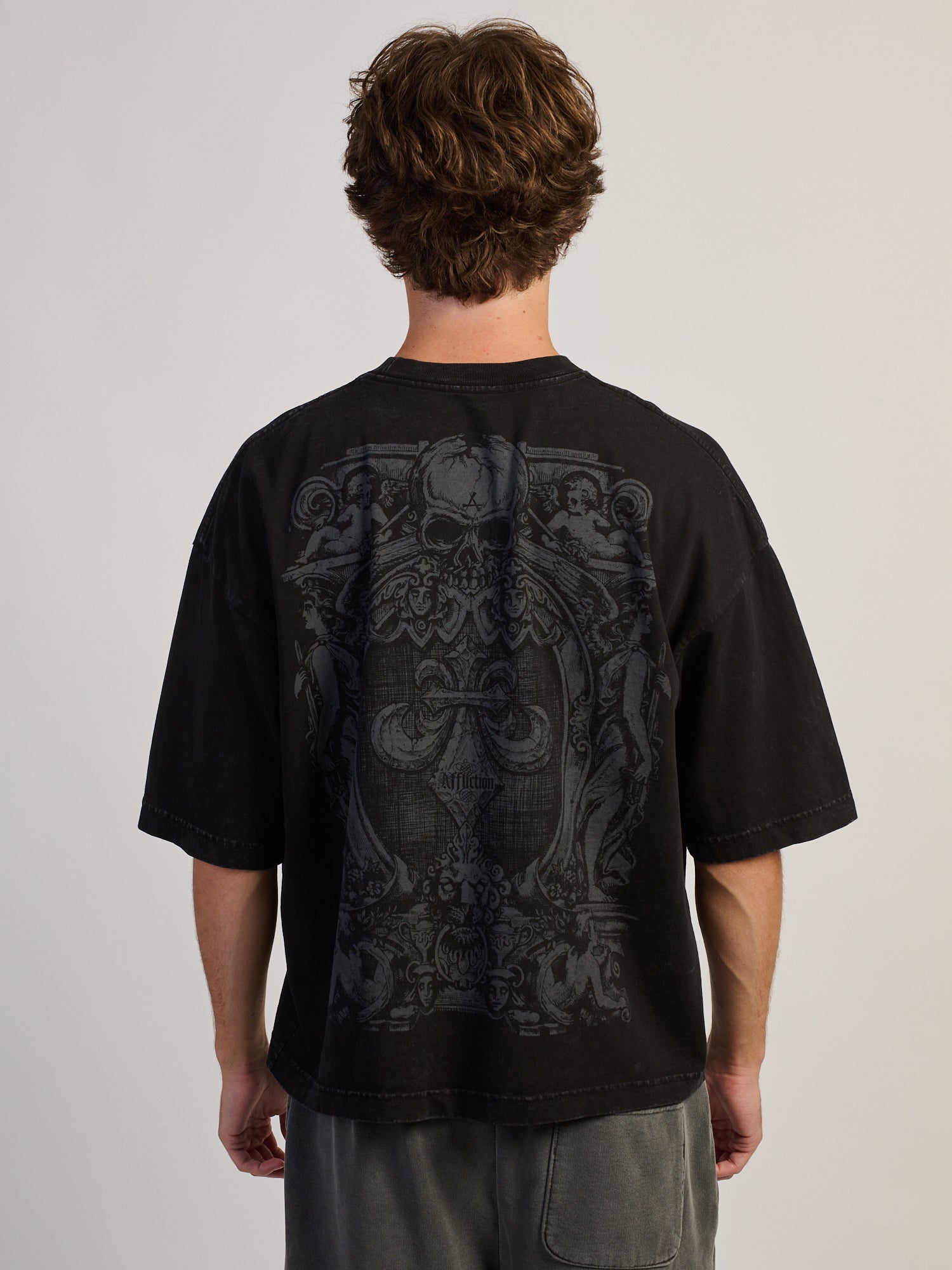 AFFLICTION GATE T-SHIRT BOXY
