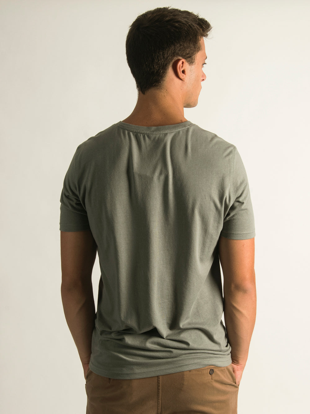 VICTOR VNECK T-SHIRT - CLEARANCE