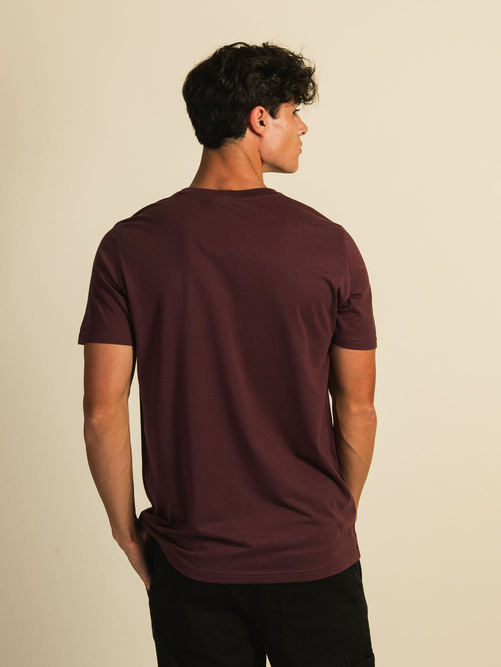 VICTOR V-NECK TEE - MERLOT