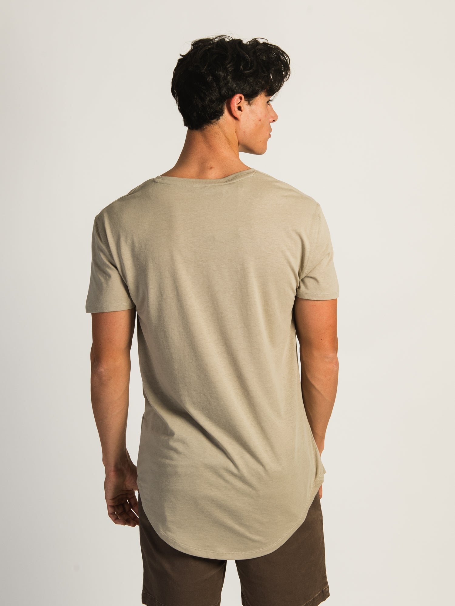 Longline tee store