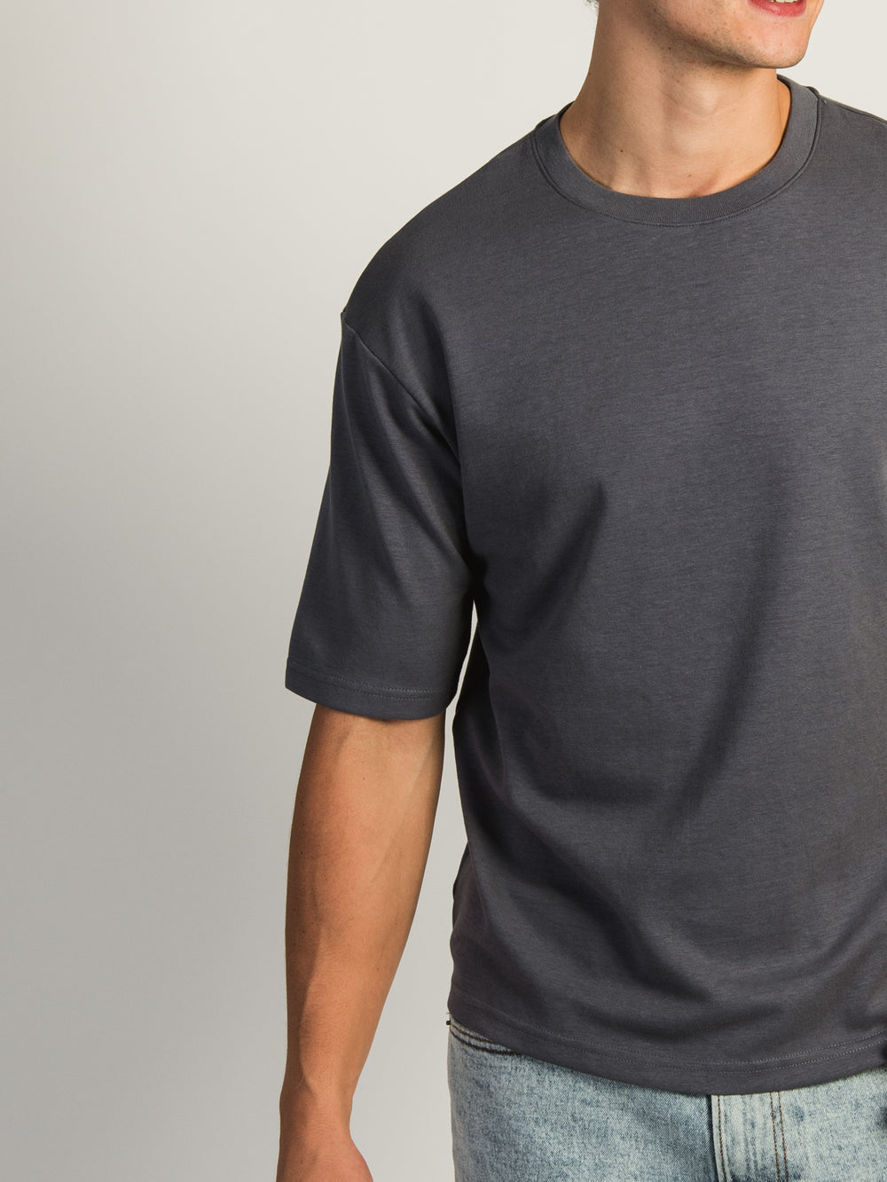 BOXY FIT TEE- DUSTY BLUE