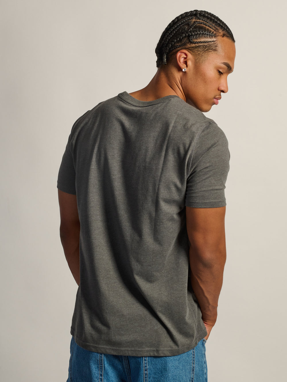 VICTOR CREWNECK - CHARCOAL