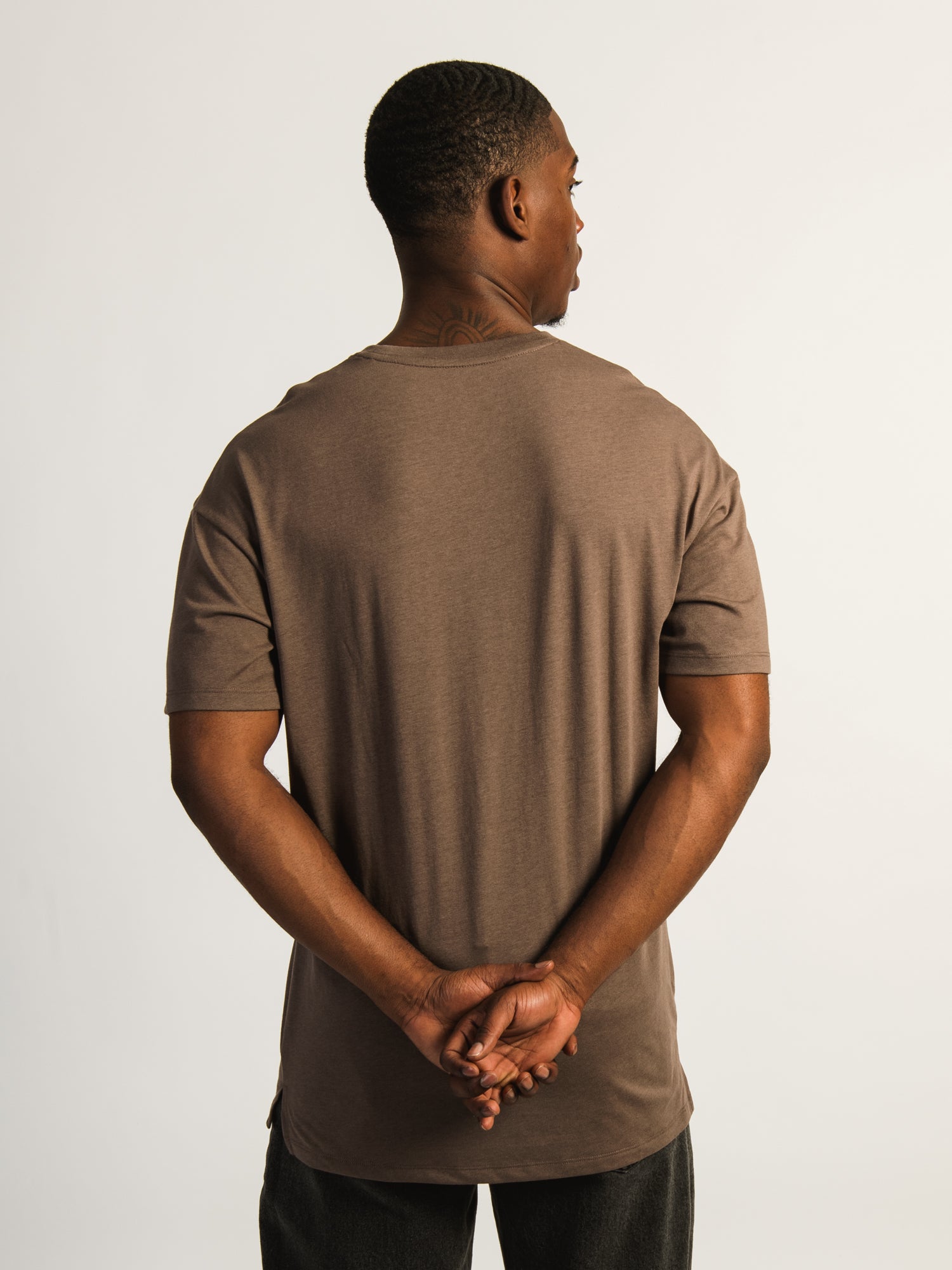 LONG FIT TEE- VINTAGE BROWN