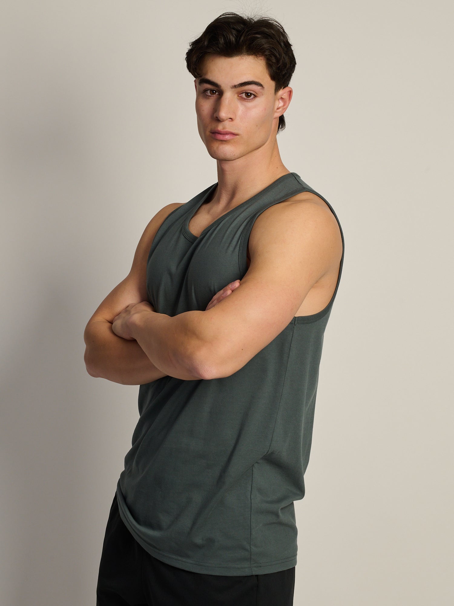 ESSENTIAL TANK - FOREST