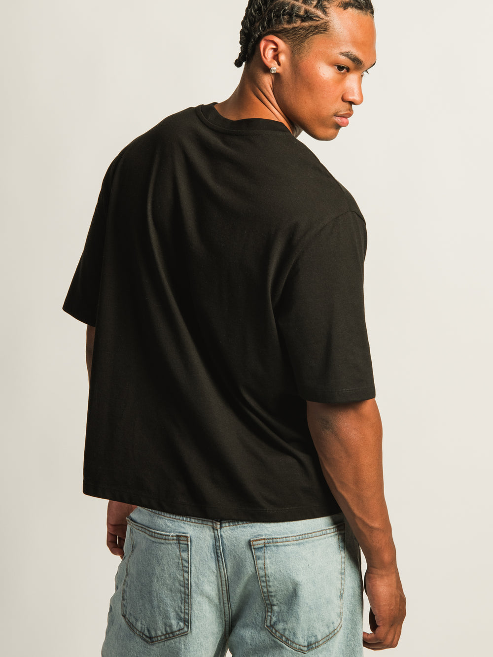 KOLBY SHORT CUT TEE - BLACK