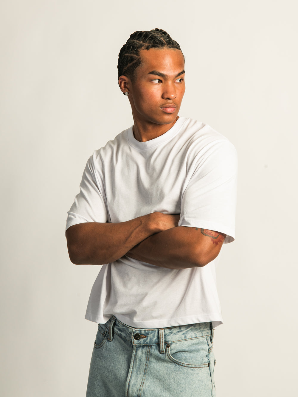 KOLBY SHORT CUT TEE - WHITE