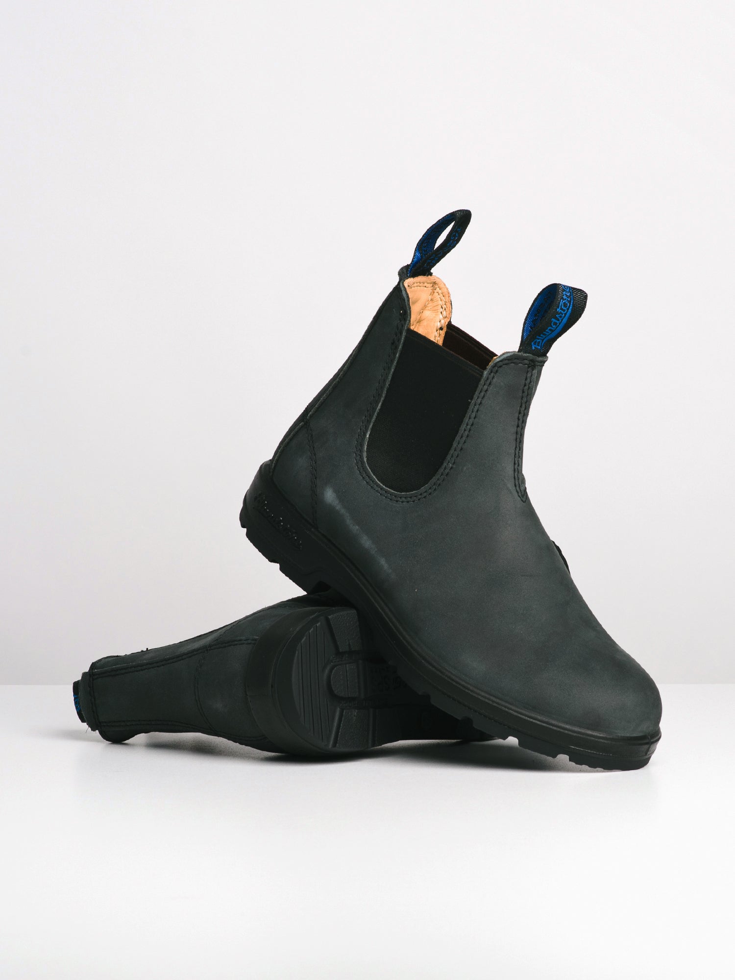 WOMENS BLUNDSTONE THE WINTER BOOT - RUSTIC BLACK