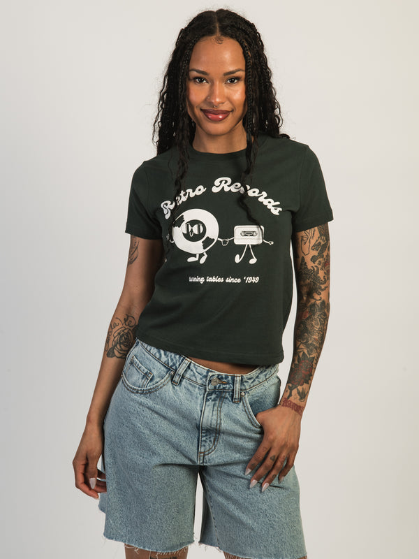 RETRO RECORDS BOXY TEE