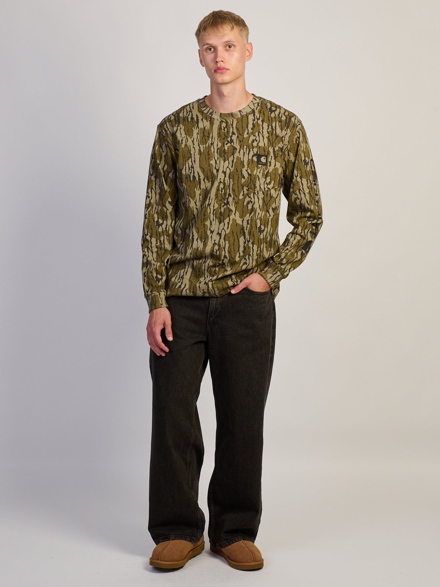 CARHARTT LONG SLEEVE POCKET T-SHIRT - MOSSY OAK CAMO