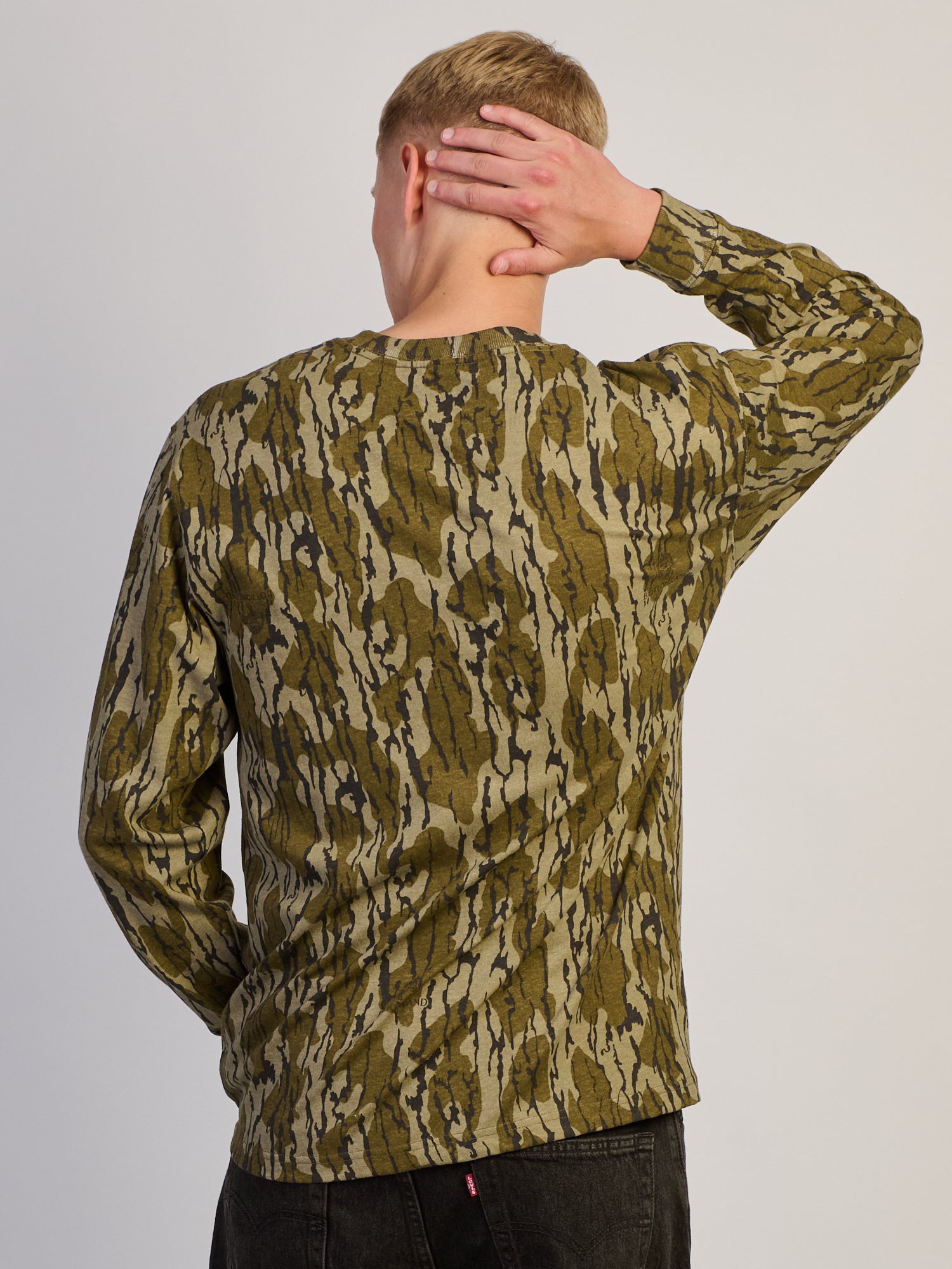 CARHARTT LONG SLEEVE POCKET T-SHIRT - MOSSY OAK CAMO