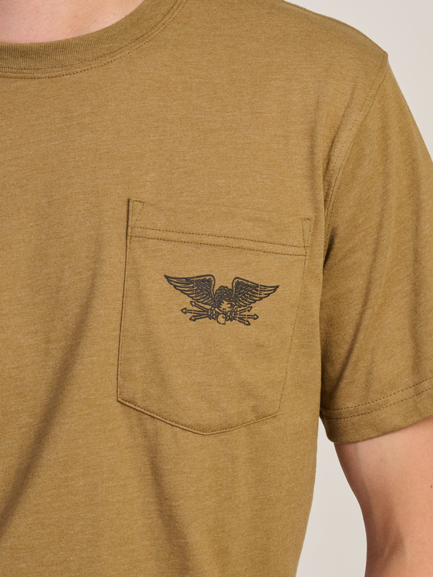 CARHARTT IRVINE HRDWRK EGL T-SHIRT