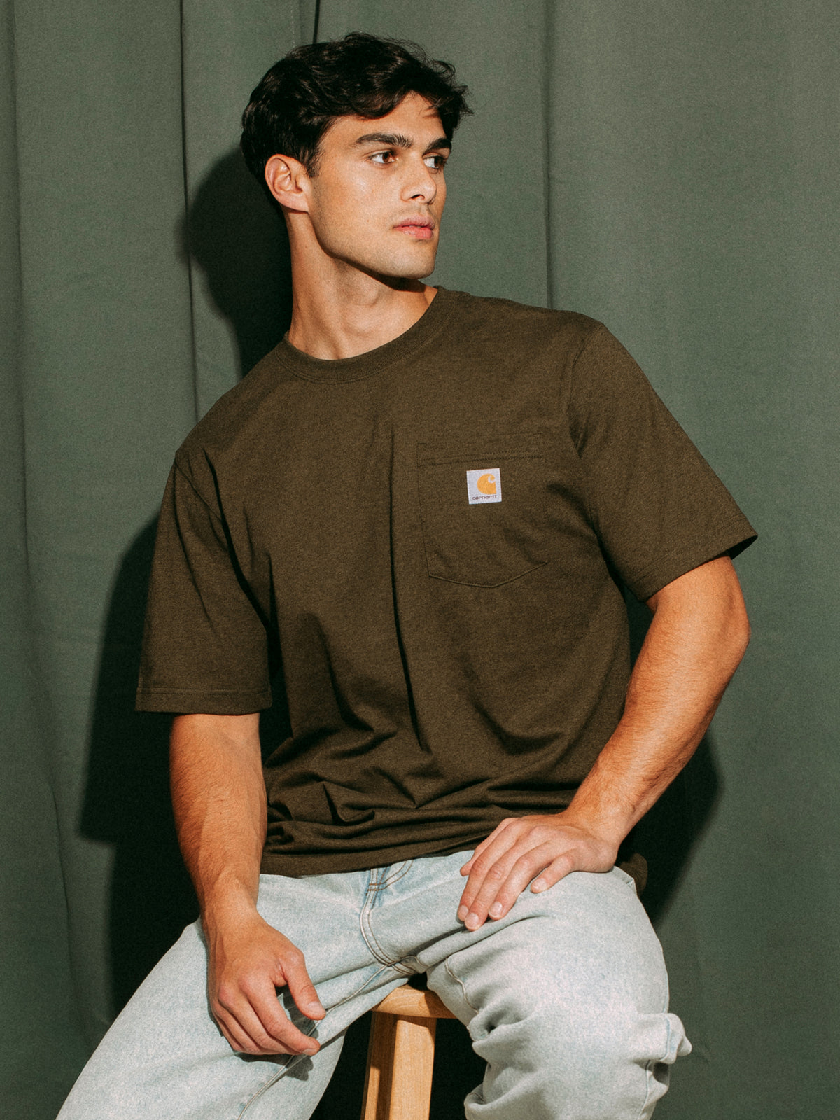 T-SHIRT POCHETTE CARHARTT WORKWEAR – LOG HEATHER