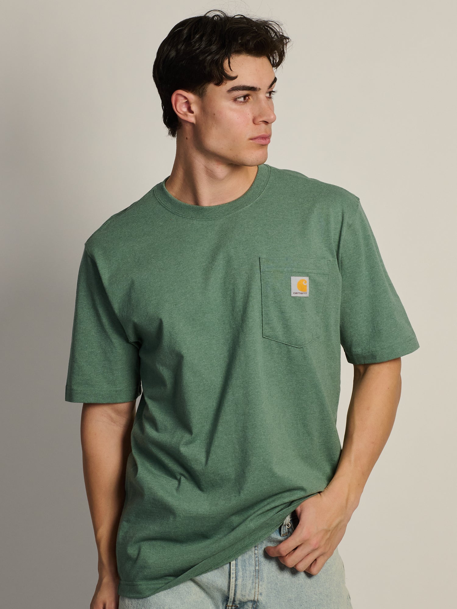 T-SHIRT POCHETTE CARHARTT WORKWEAR - VERT