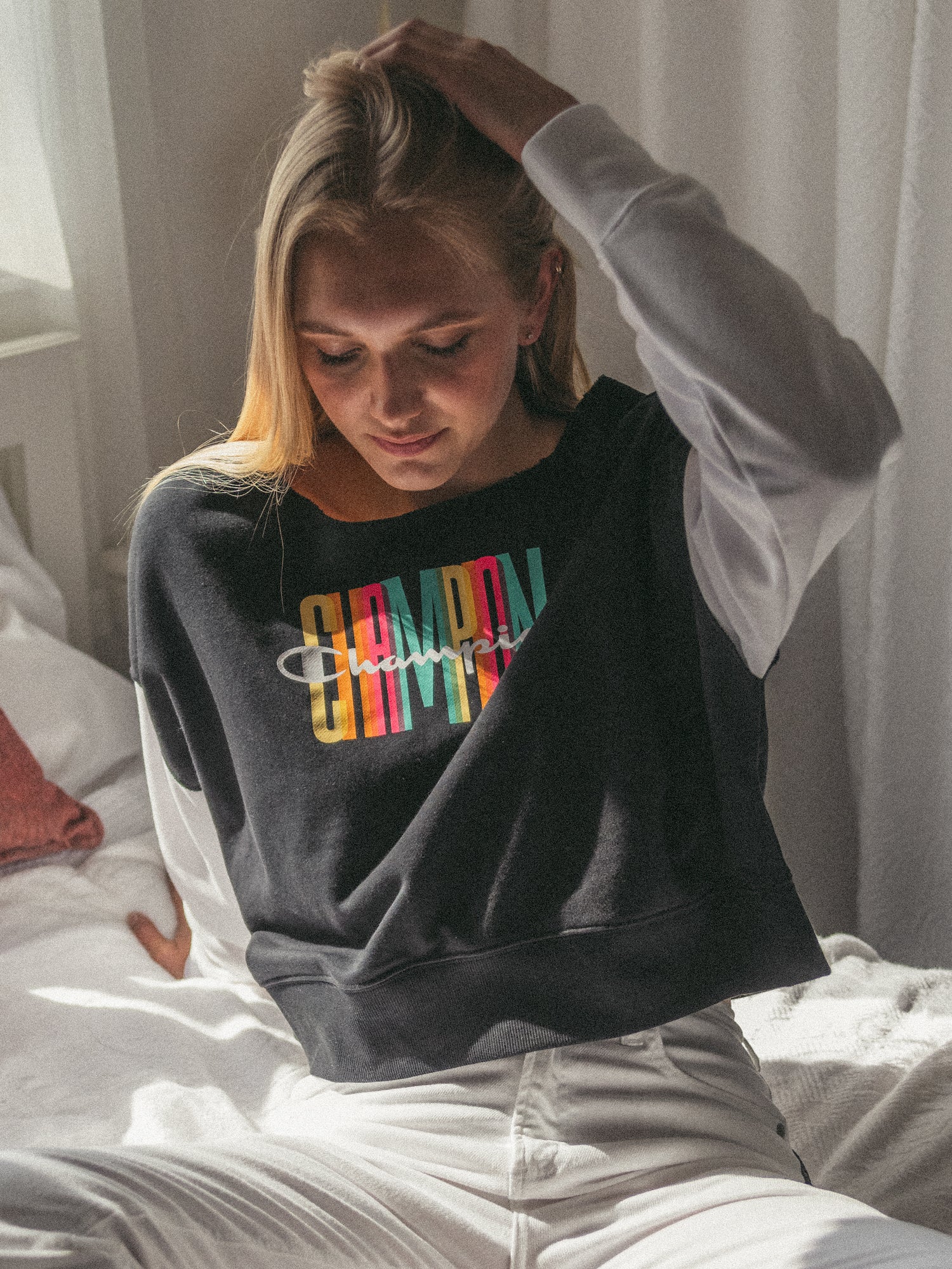 Champion sale sweatshirt rainbow