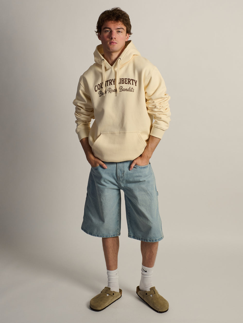 COUNTRY LIBERTY BACK ROAD BANDIT PULLOVER HOODIE