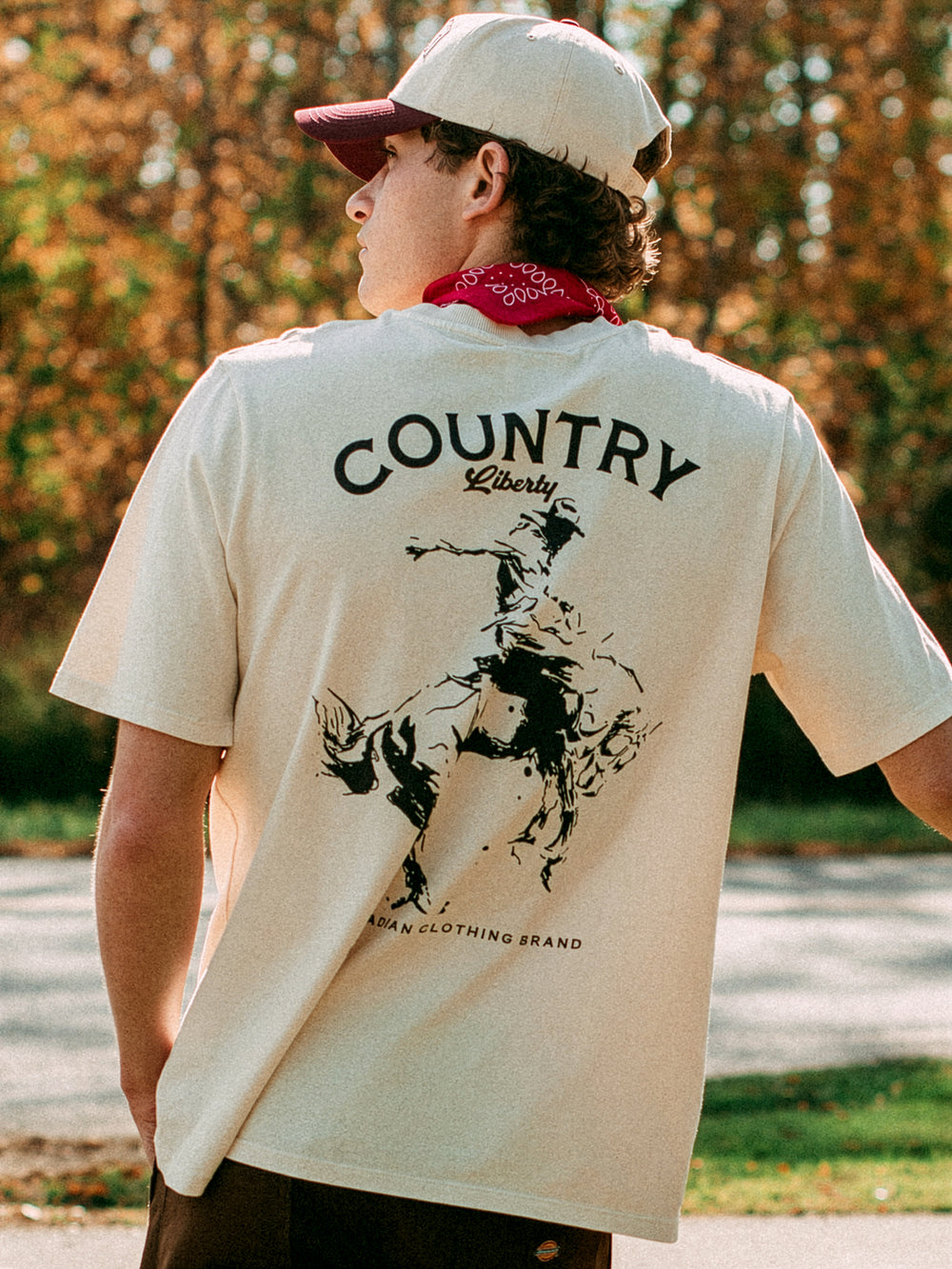 COUNTRY LIBERTY SADDLE TEE
