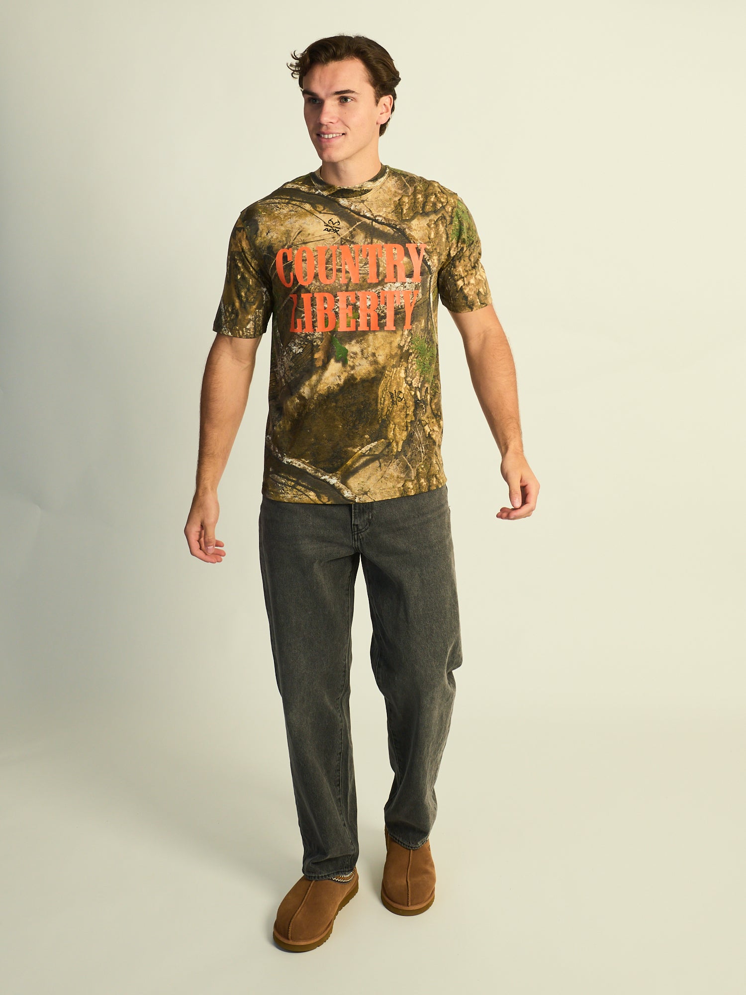 COUNTRY LIBERTY REAL TREE CAMO T-SHIRT