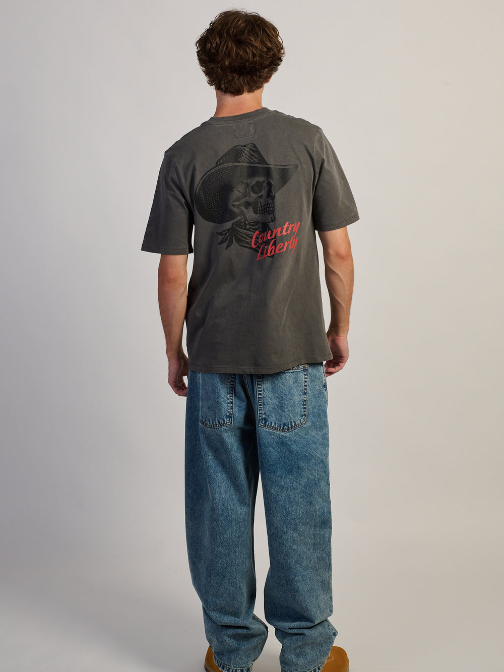 COUNTRY LIBERTY OUTLAW TEE - VINTAGE GREY/GRIS