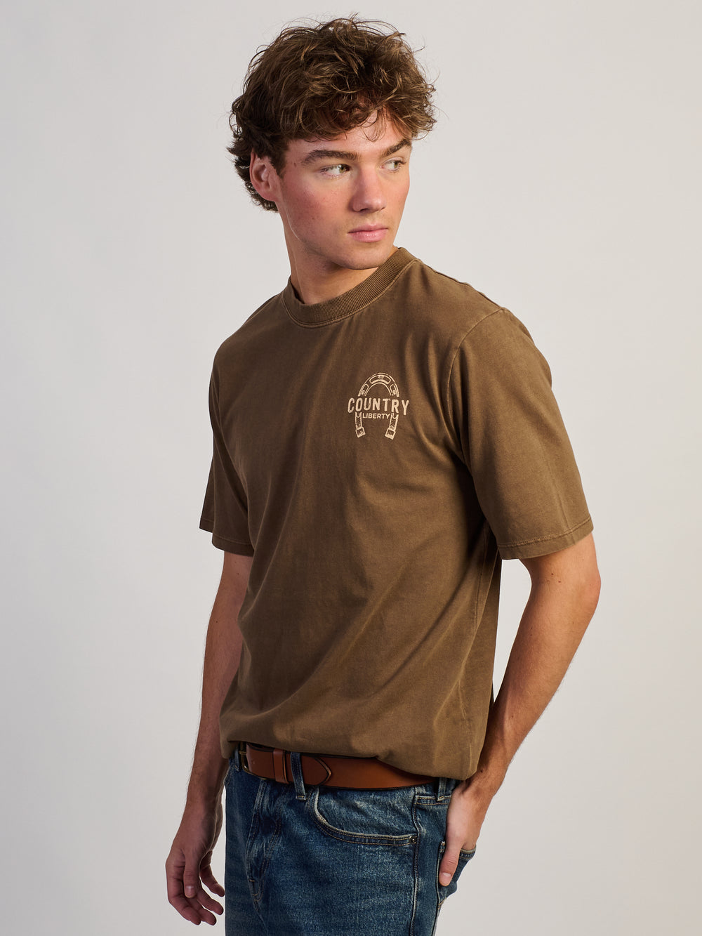COUNTRY LIBERTY NE LES FAIT PAS COMME ILS ONT L'habitude de TEE