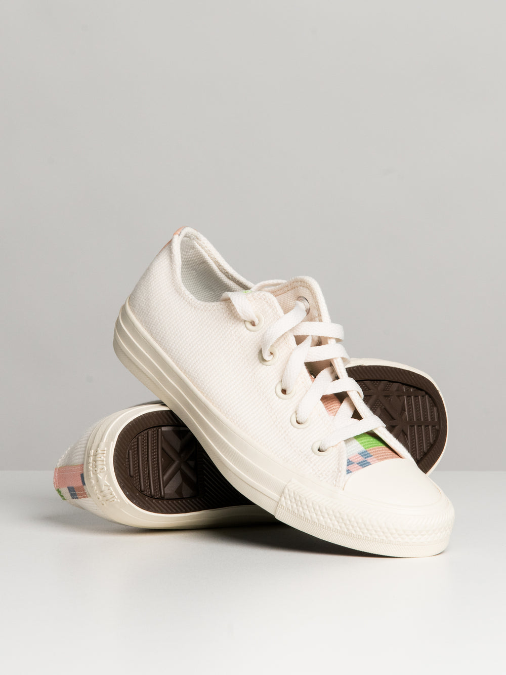 WOMENS CONVERSE CHUCK TAYLOR ALL-STARS OX - CLEARANCE