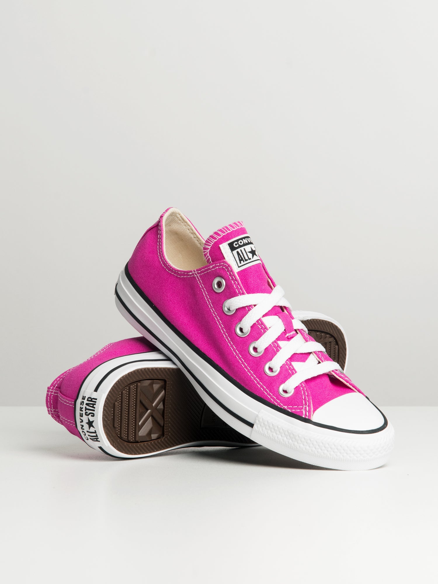 WOMENS CONVERSE CHUCK TAYLOR ALL STARS DESERT CLEARANCE