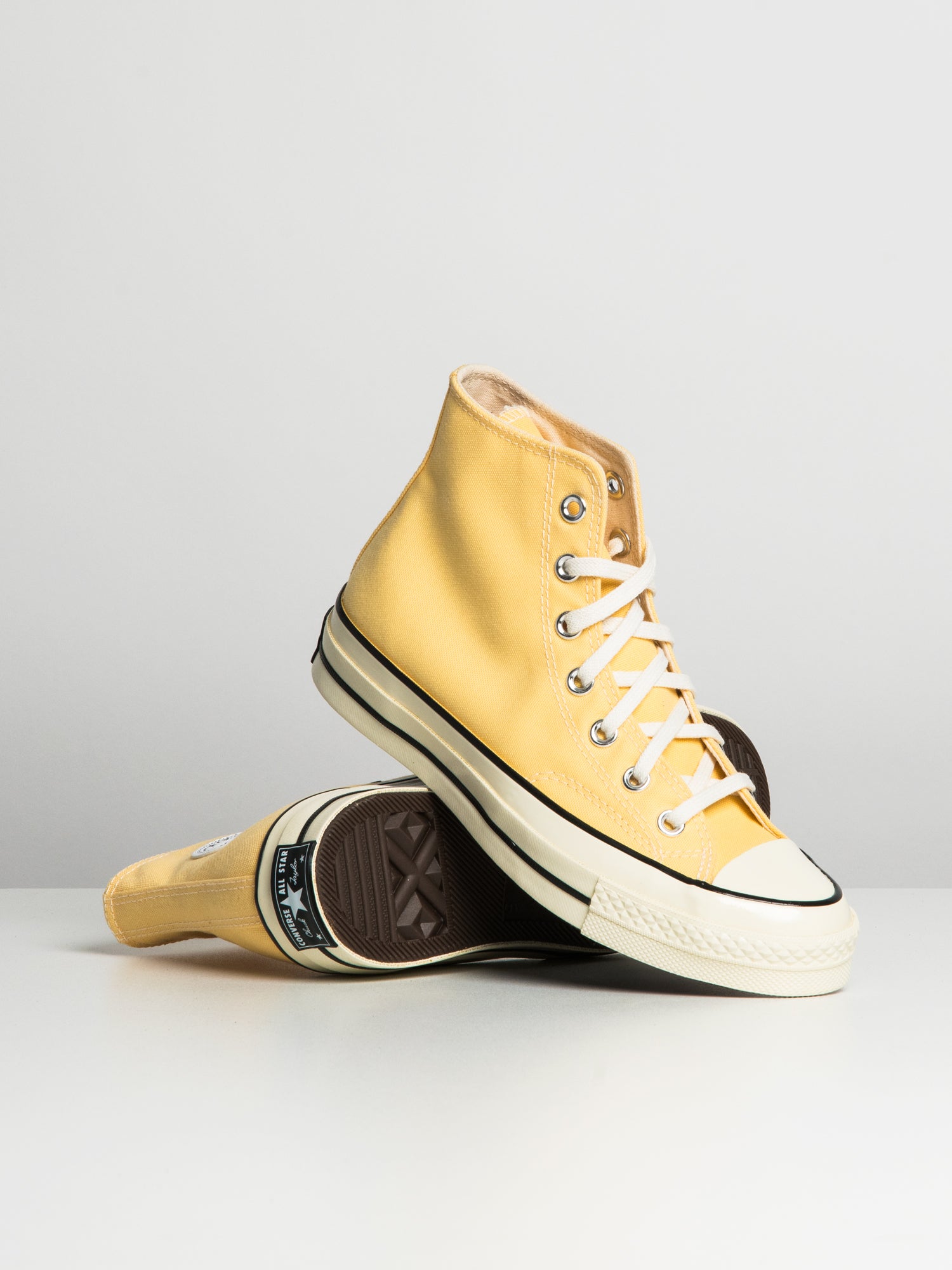 Yellow on sale converse womens