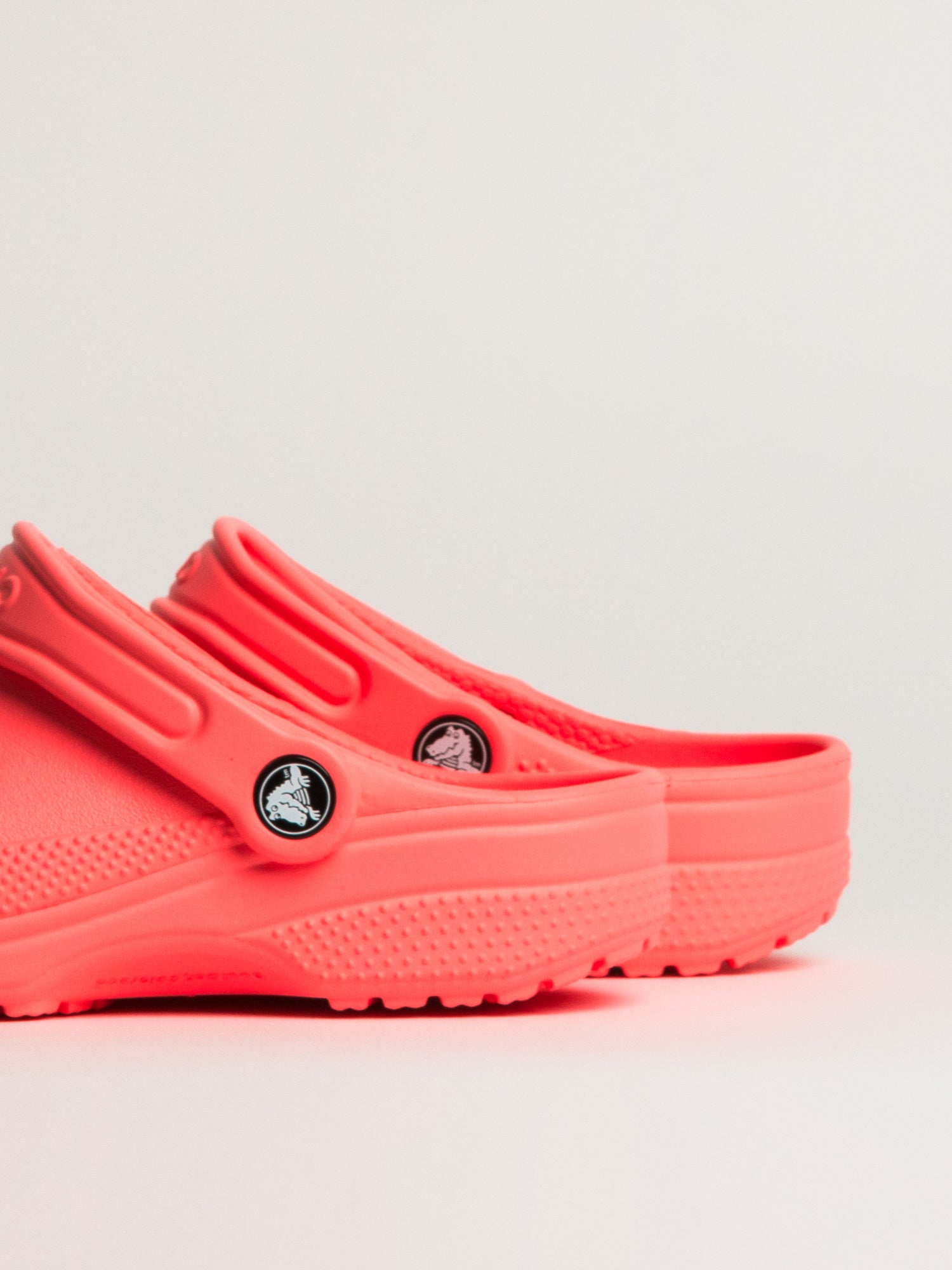 KIDS CROCS CLASSIC CLOG - GUAVA