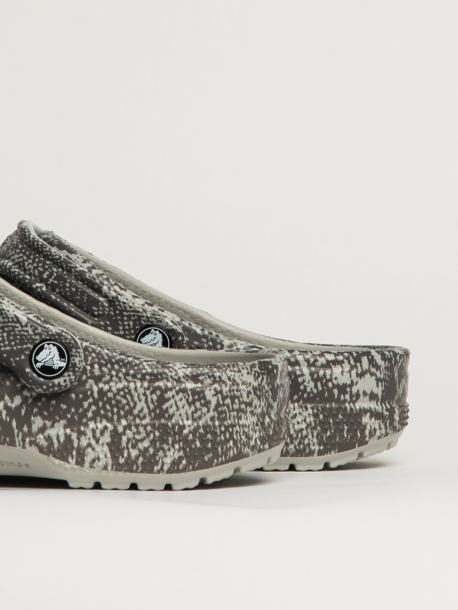 CROCS CLASSIC POP ANIMAL CLOG SLIP-ON - GREY