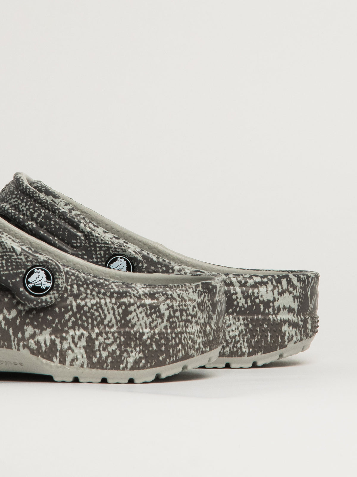 MENS CROCS CLASSIC POP ANIMAL CLOG SLIP-ON - GREY