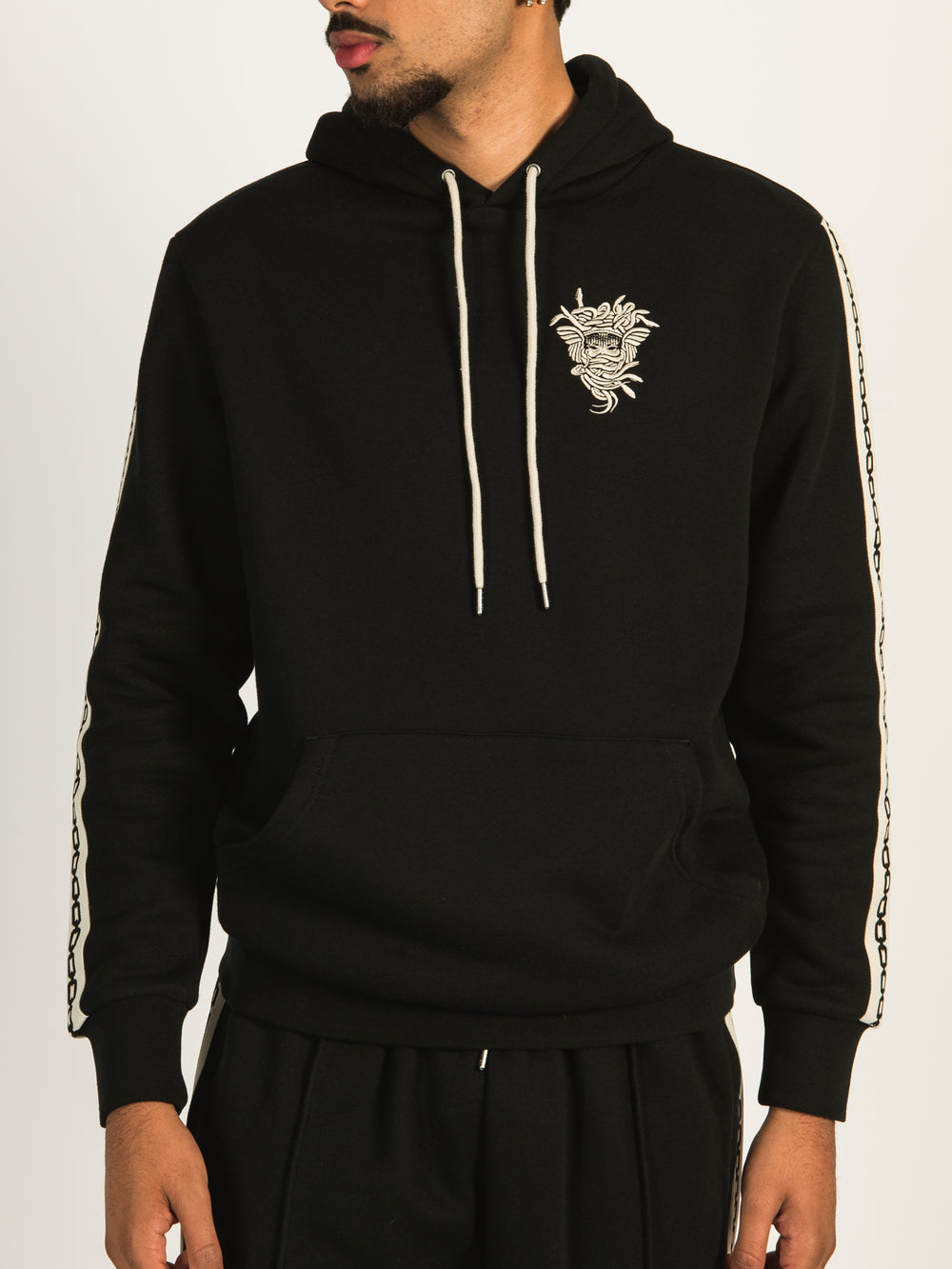 CROOKS & CASTLES MEDUSA SML CORE LOGO PULLOVER