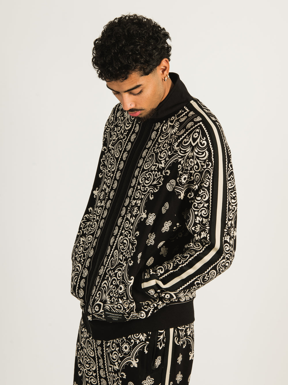 CROOKS & CASTLES PAISLEY ALL OVER PRINT JACKET