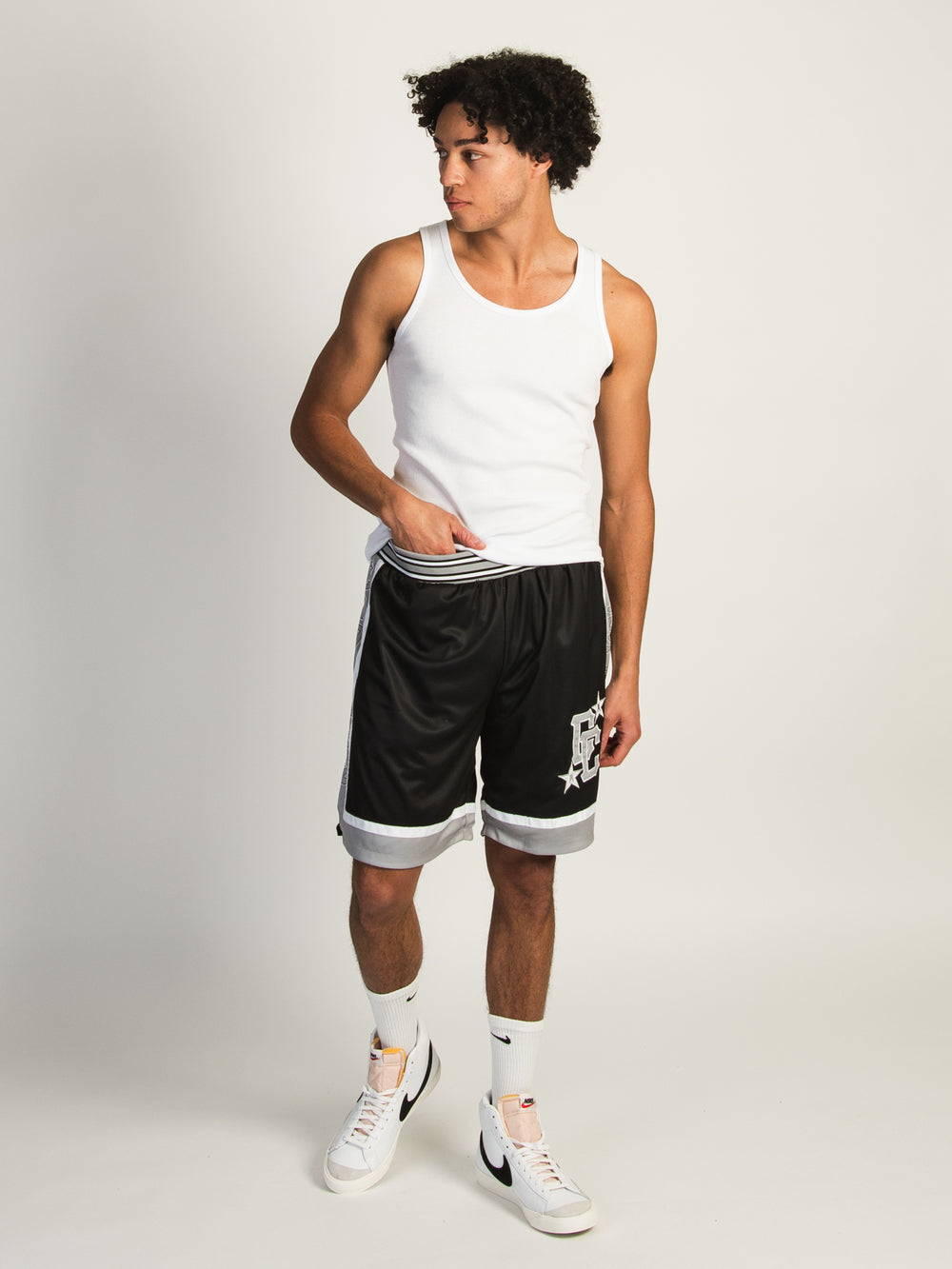 CROOKS & CASTLES VARSITY EMBROIDERED TEAM MESH SHORT