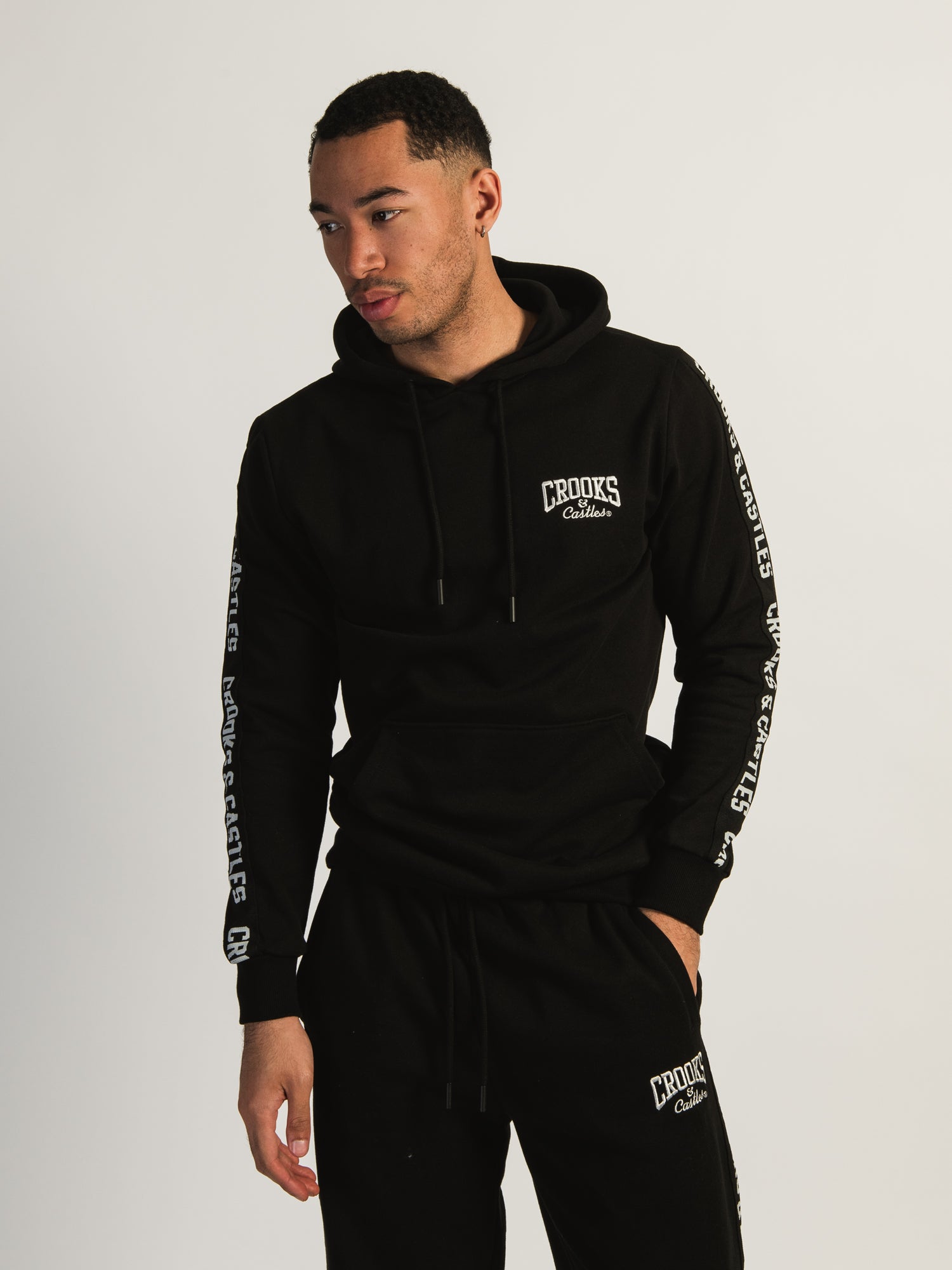 Crooks and outlet castles black hoodie