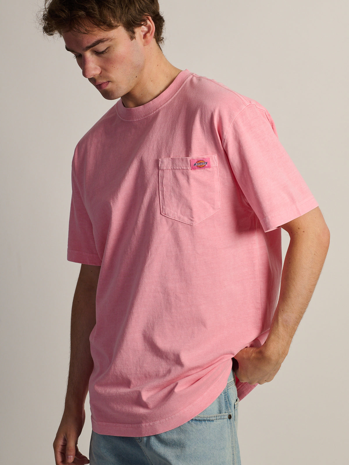DICKIES HEAVYWEIGHT SHORT SLEEVE POCKET T-SHIRT - ORCHID