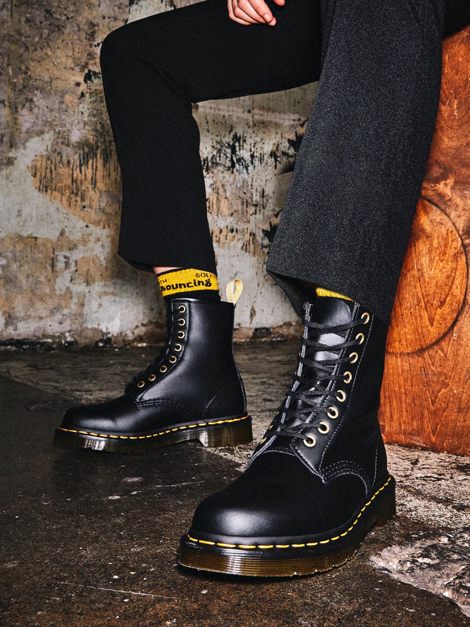 Vegan mens store doc martens