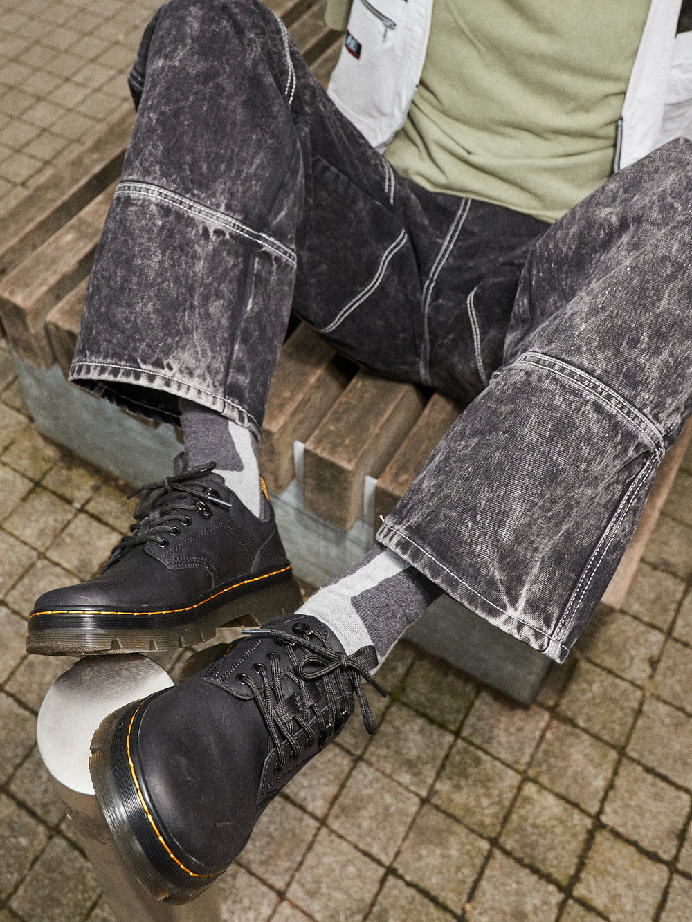 MENS DR MARTENS REEDER LEATHER WYOMING CLEARANCE