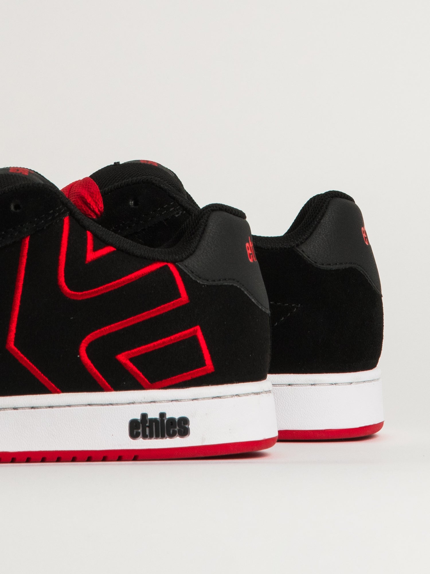 MENS ETNIES FADER SNAEKER - BLACK/RED