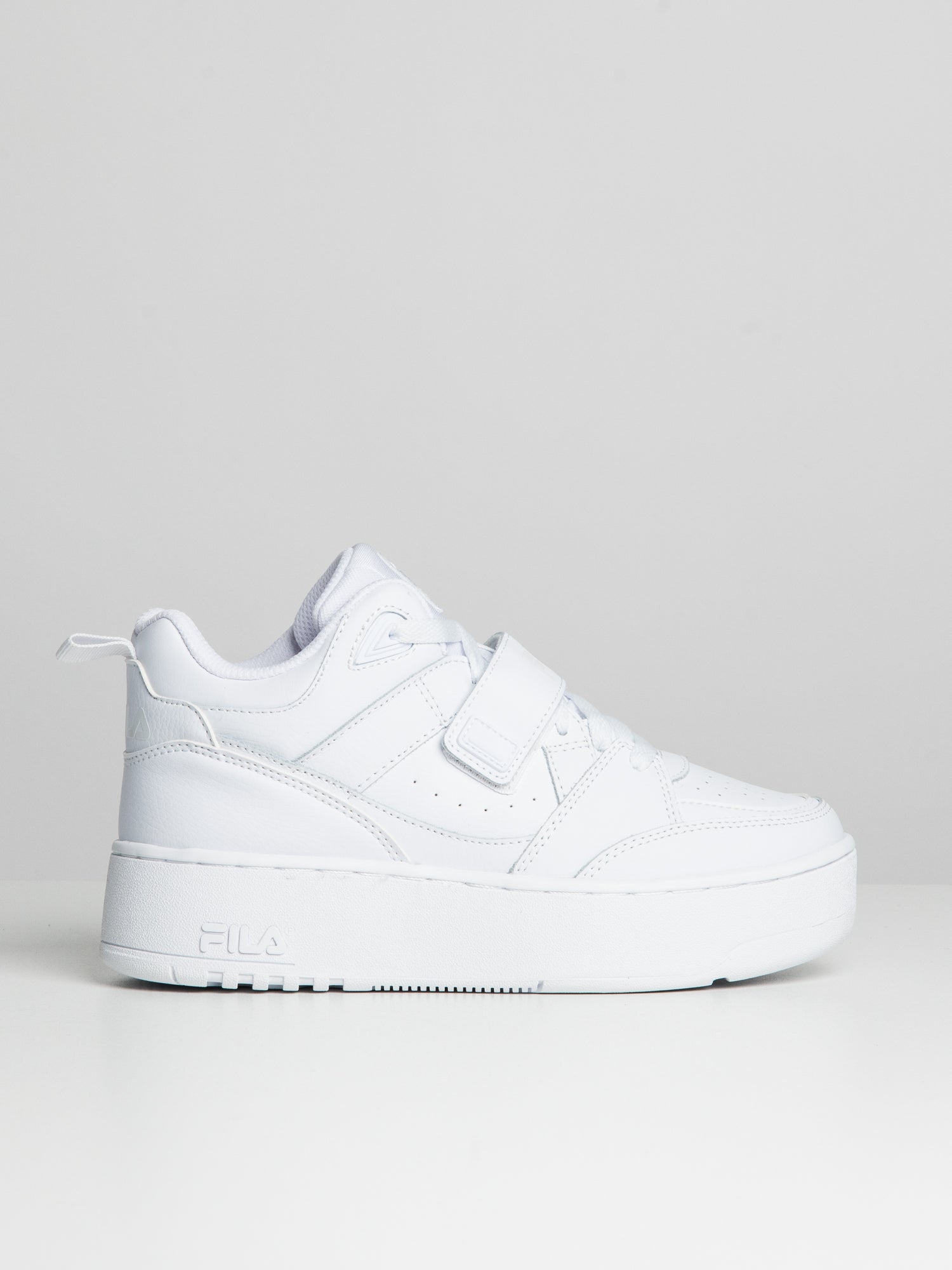 Fila shoes store for women white