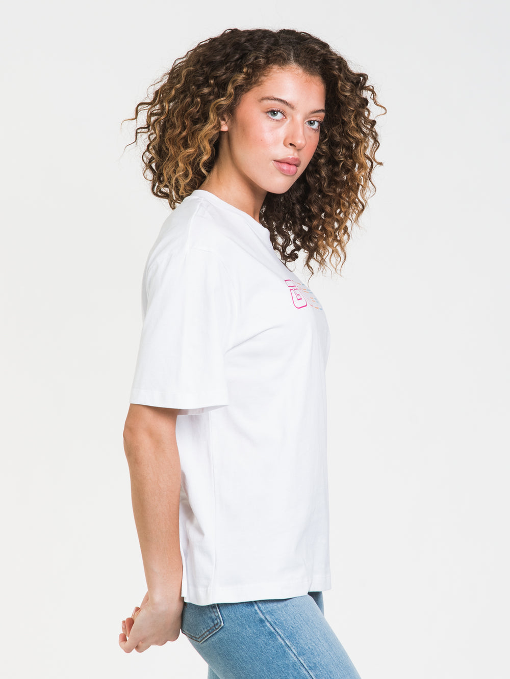 GUESS ESSIE CREWNECK T-SHIRT - CLEARANCE