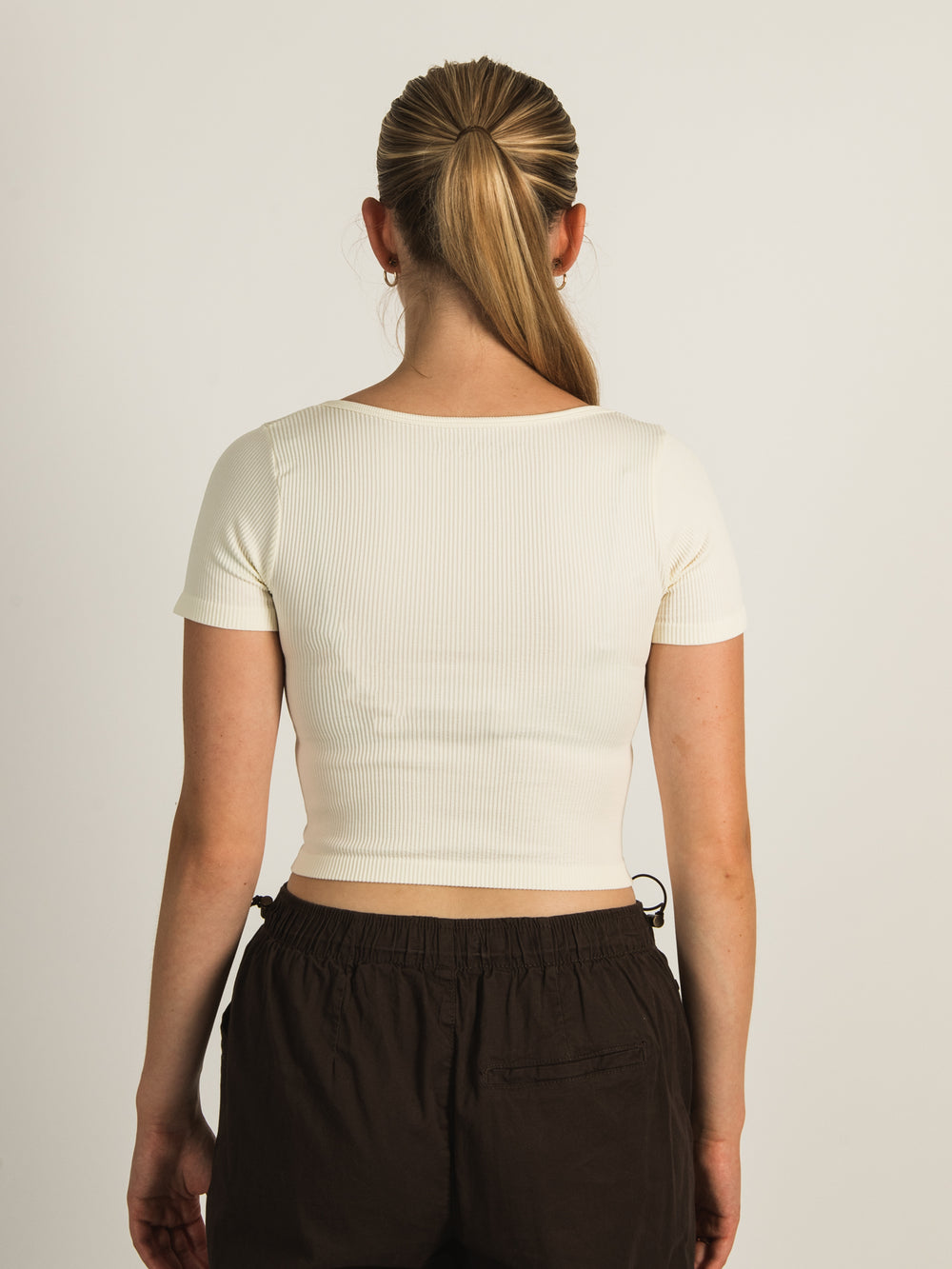 HARLOW SQUARE NECK SEAMLESS T-SHIRT