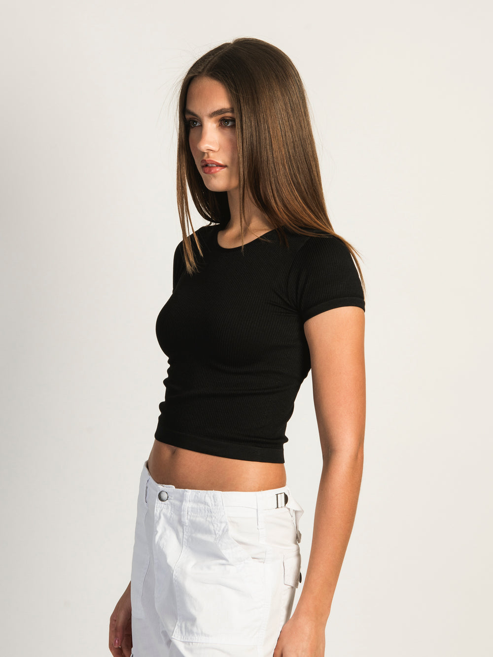 HARLOW RIBBED SEAMLESS TEE - BLACK