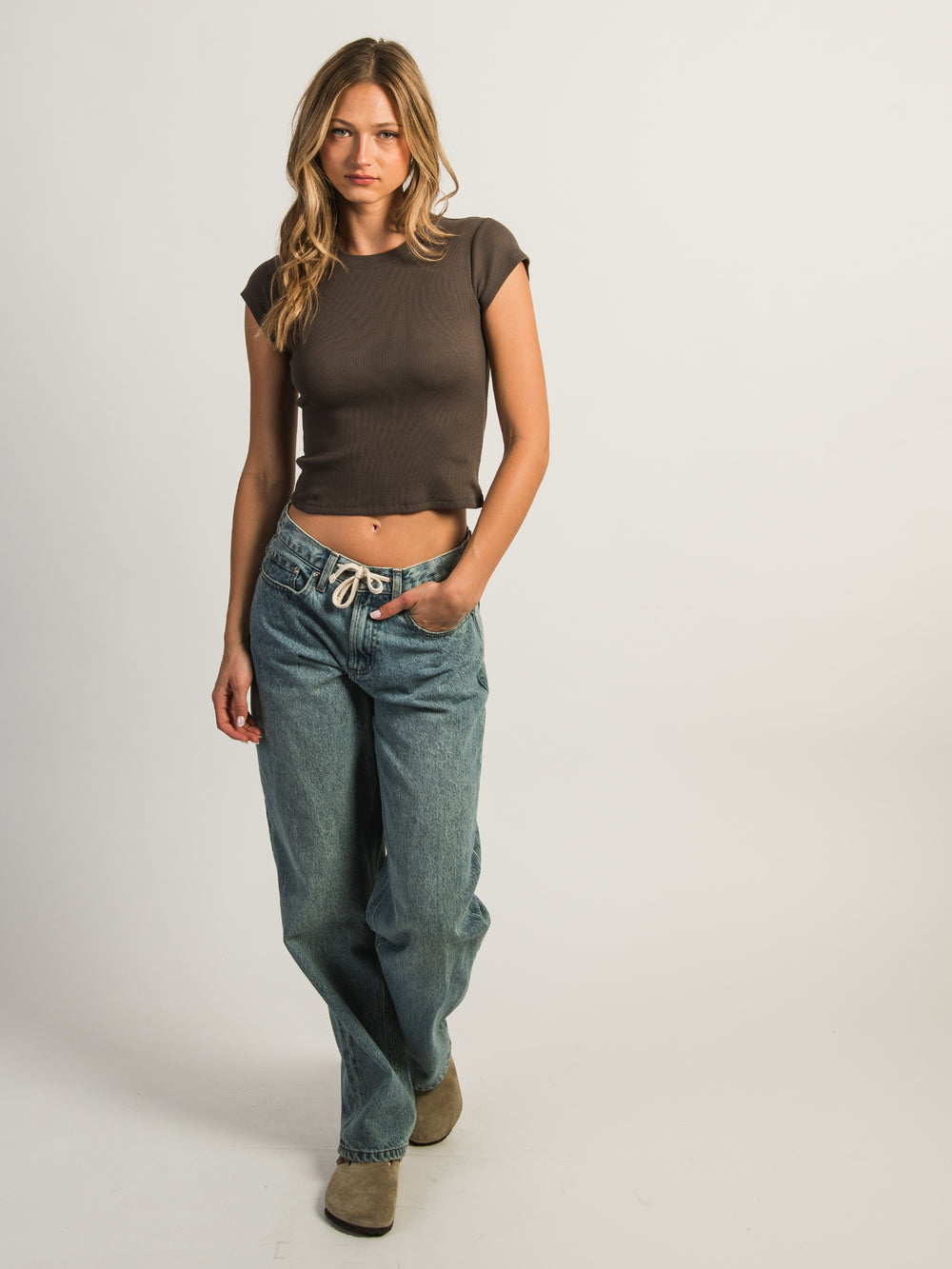 HARLOW ESSENTIAL RIBBED BABY TEE