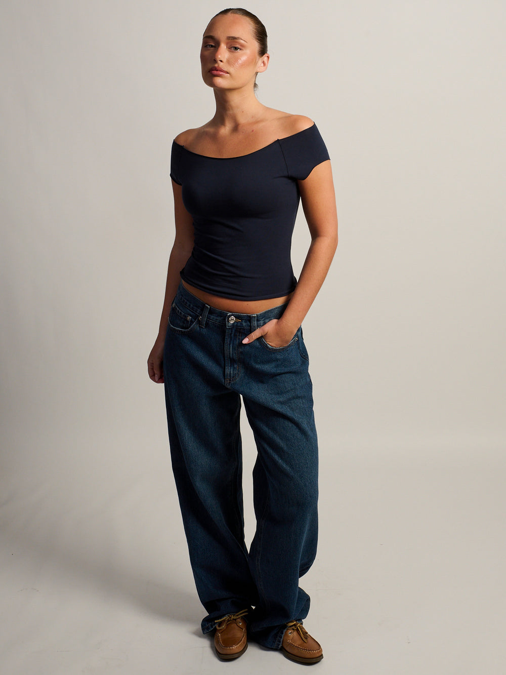 HARLOW CLAIRE TEE - NAVY