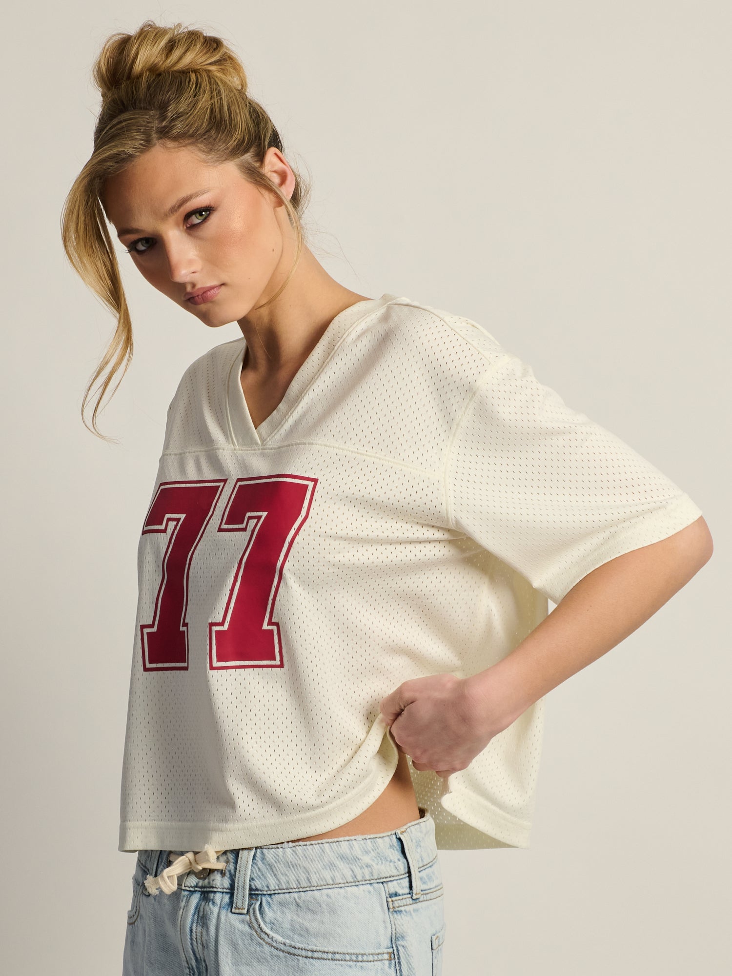 HARLOW PINNY TEE - OFF WHITE