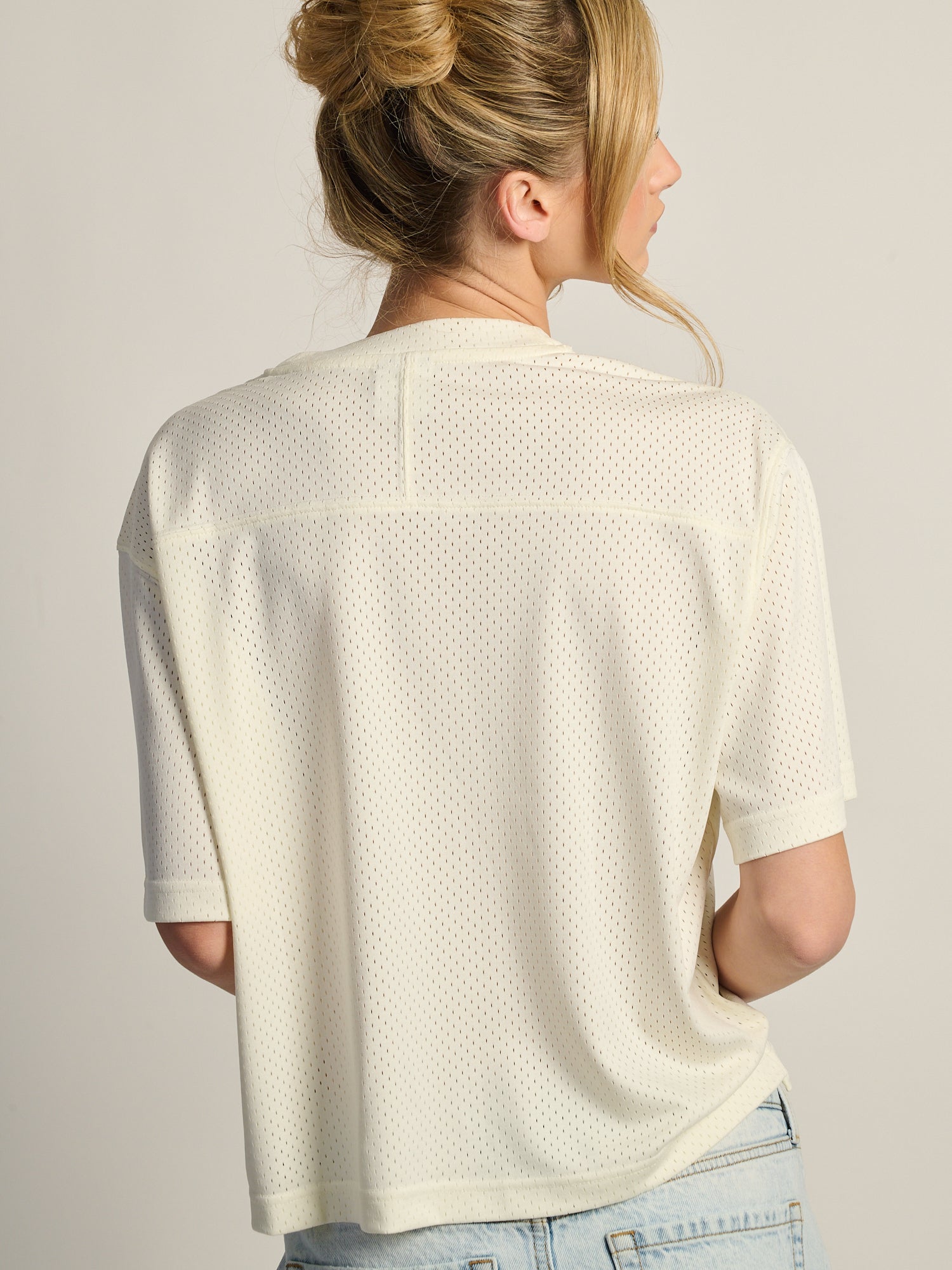 HARLOW PINNY TEE - OFF WHITE