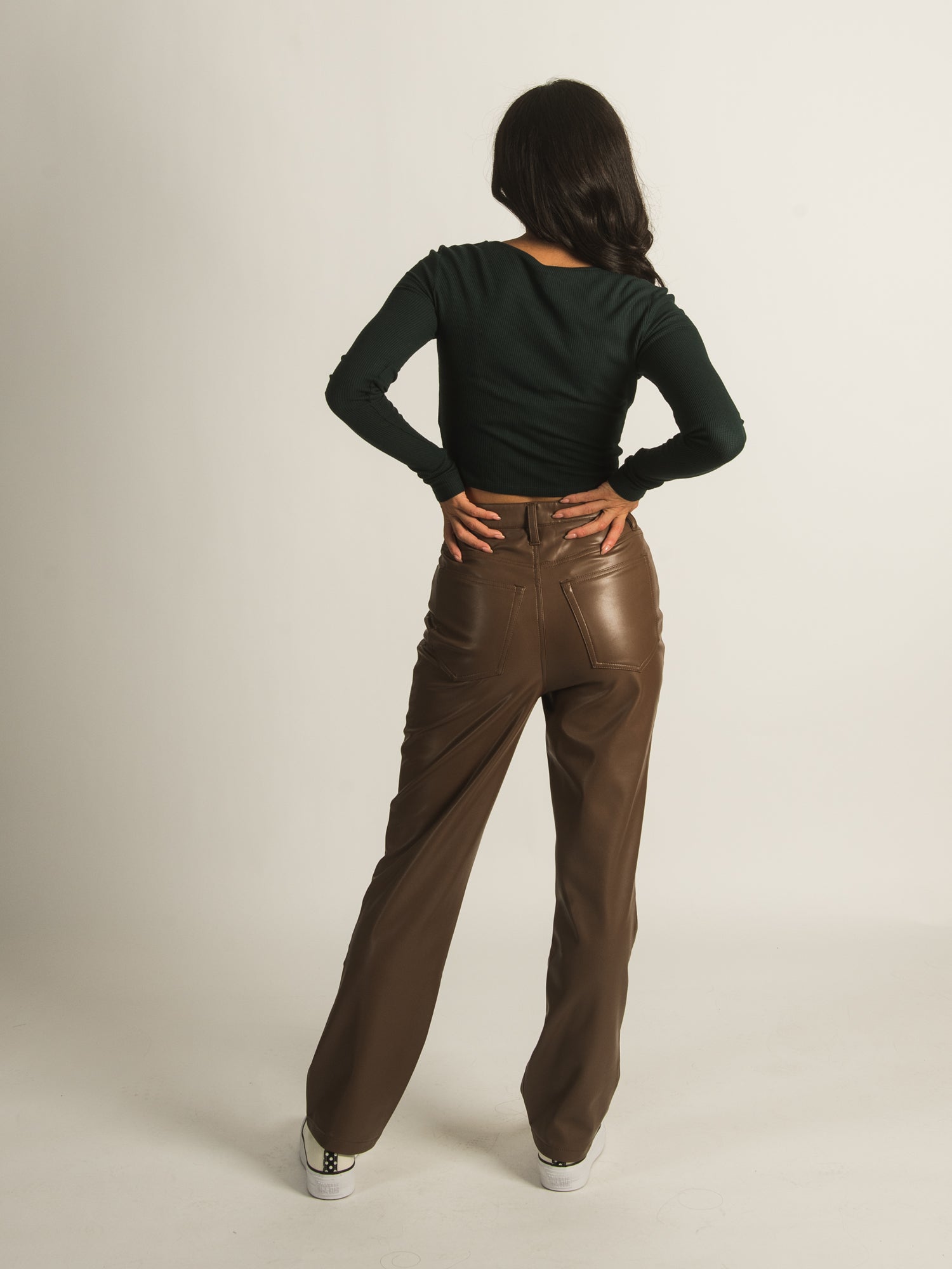 HARLOW BECKY SCOOPNECK LONG SLEEVE - CLEARANCE