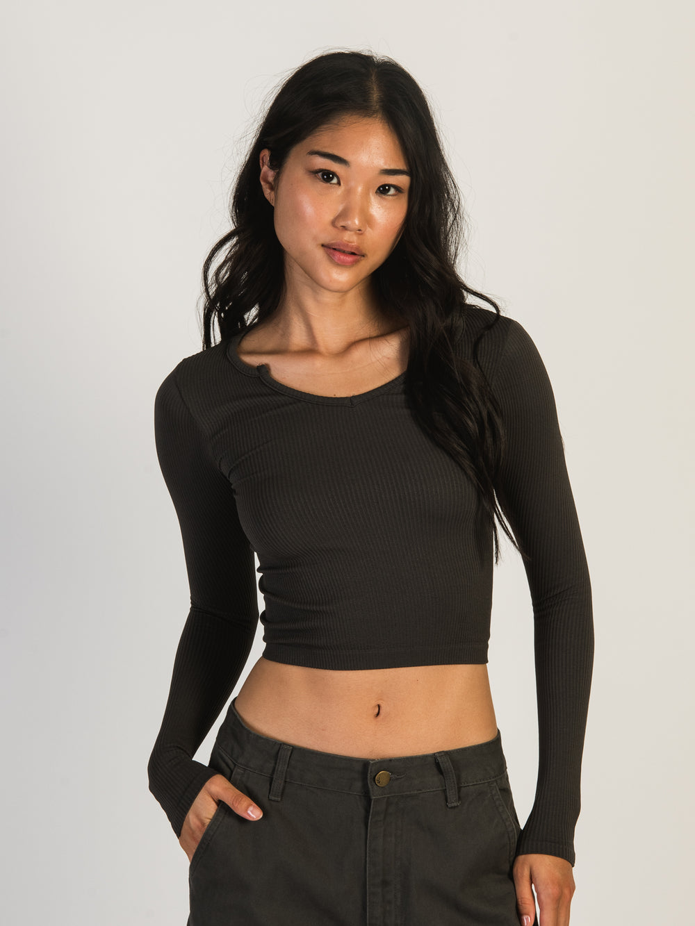 HARLOW HARPER SEAMLESS NOTCH LONG SLEEVE - CHARCOAL (ANTHRACITE)