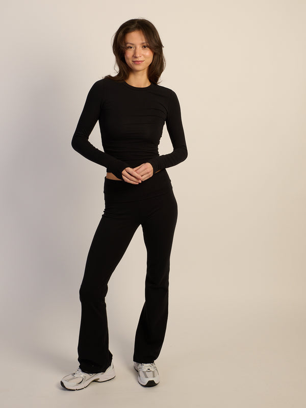 HARLOW GIA LONGSLEEVE - BLACK