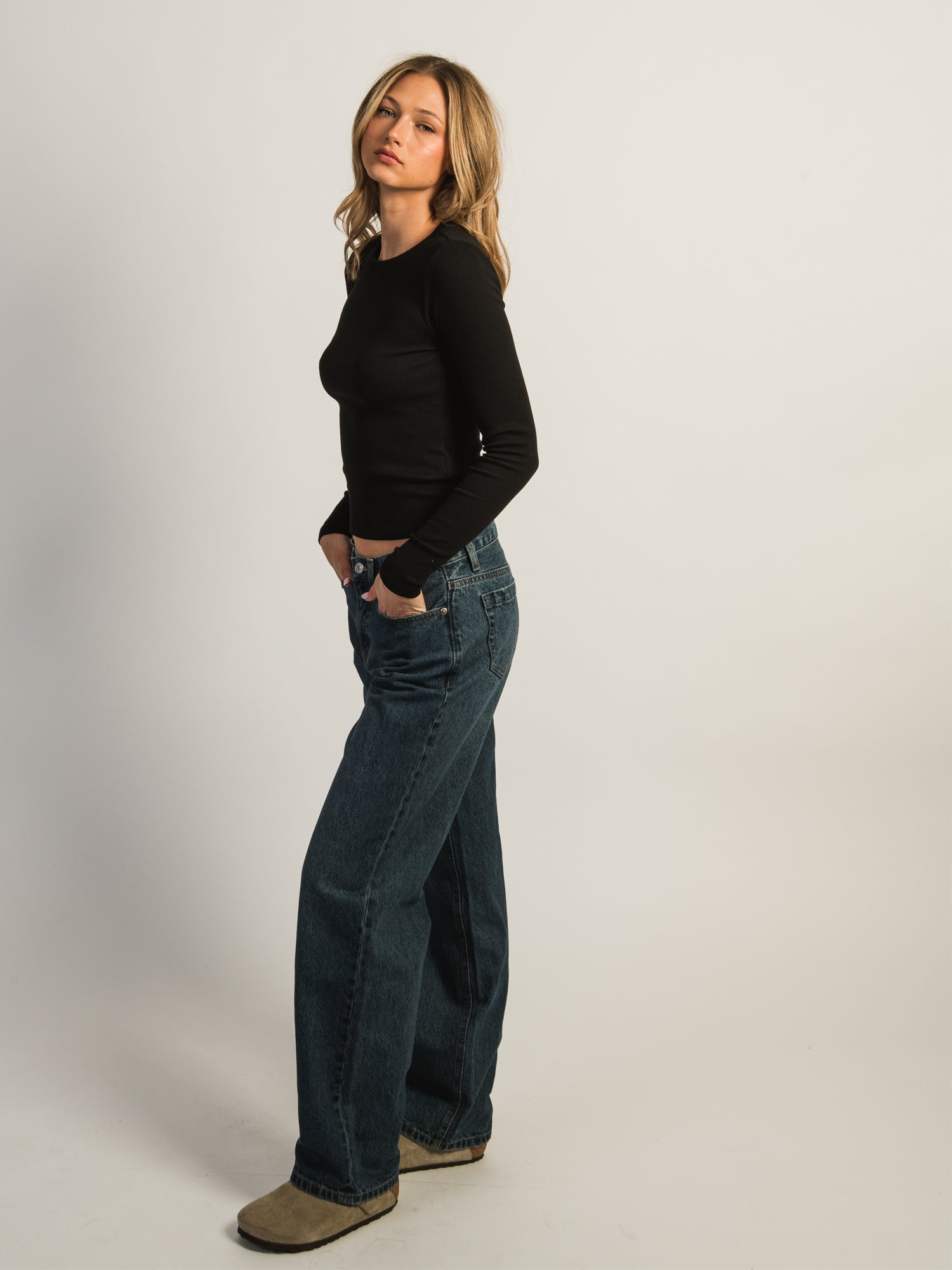 HARLOW ESSENTIAL CREWNECK LONGSLEEVE