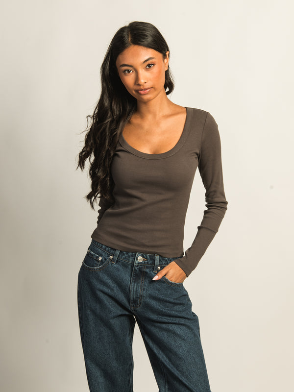 HARLOW ESSENTIAL SCOOP NECK LONGSLEEVE - CHARCOAL